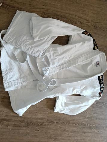 Judopak maat 180 beschikbaar voor biedingen