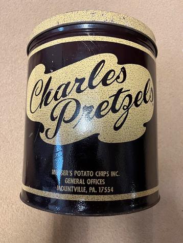 Blik uit USA van merk Charles Pretzles. beschikbaar voor biedingen