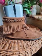 Minnetonka laarzen maat 39 suede franjes ibiza style, Kleding | Dames, Schoenen, Ophalen of Verzenden, Zo goed als nieuw, Bruin