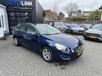 Volvo V60 1.6 T4 Ocean Race | LEER | NAVI | TREKHAAK |, Voorwielaandrijving, 15 km/l, Beige, 4 cilinders