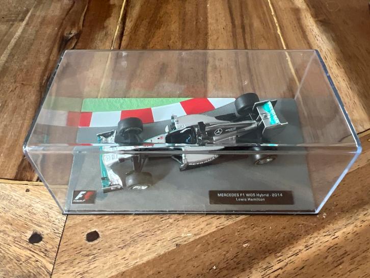 Mercedes F1 W05 Hybrid – Lewis Hamilton 2014, Hobby en Vrije tijd, Modelauto's | 1:43, Zo goed als nieuw, Auto, Overige merken