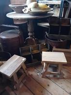 50% Korting wijntafel krukjes antiek curiosa oud ijzer brons, Huis en Inrichting, Tafels | Bijzettafels, Ophalen, Minder dan 55 cm