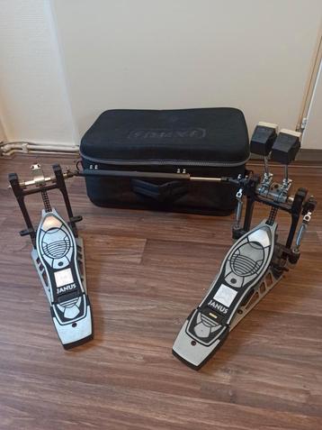 Janus Dubbel Bass Pedaal inc. Travelbag beschikbaar voor biedingen