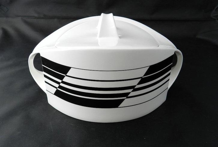 Villeroy & Boch LINEA Serveer Schaal met Deksel. Nieuwstaat, Huis en Inrichting, Keuken | Servies, Zo goed als nieuw, Schaal of Schalen