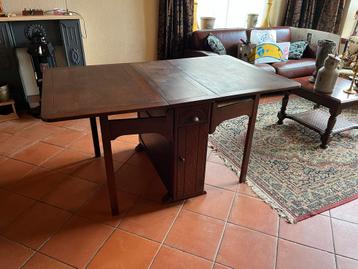 Inklapbare Tafel / Kastje - Compact & Functioneel beschikbaar voor biedingen