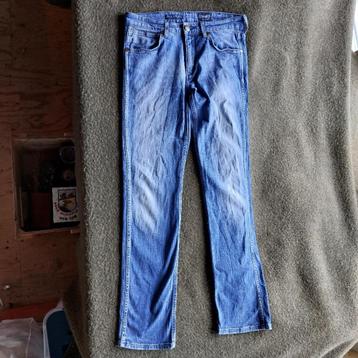 Wrangler spijker broek (Greensboro) beschikbaar voor biedingen