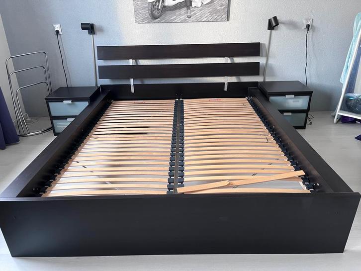IKEA Bedframe 160x200 - Donkerbruin, Huis en Inrichting, Slaapkamer | Bedden, Gebruikt, Tweepersoons, 160 cm, 200 cm, Hout, Bruin