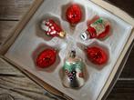 doosje kerstballen van glas overwegend rood., Diversen, Kerst, Ophalen of Verzenden, Zo goed als nieuw