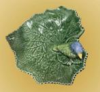 Bordallo Pinheiro Schaaltje Bladvorm met Vogel, Huis en Inrichting, Verzenden, Rond, Porselein of Keramiek