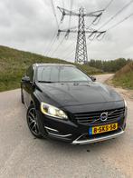 Volvo V60 D6 215pk Plug-in Hybrid 2013 Zwart, Auto's, Automaat, 1800 kg, Zwart, Vierwielaandrijving