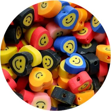 Polymeerkralen hartjes smileys smiley kralen hart clay beads beschikbaar voor biedingen