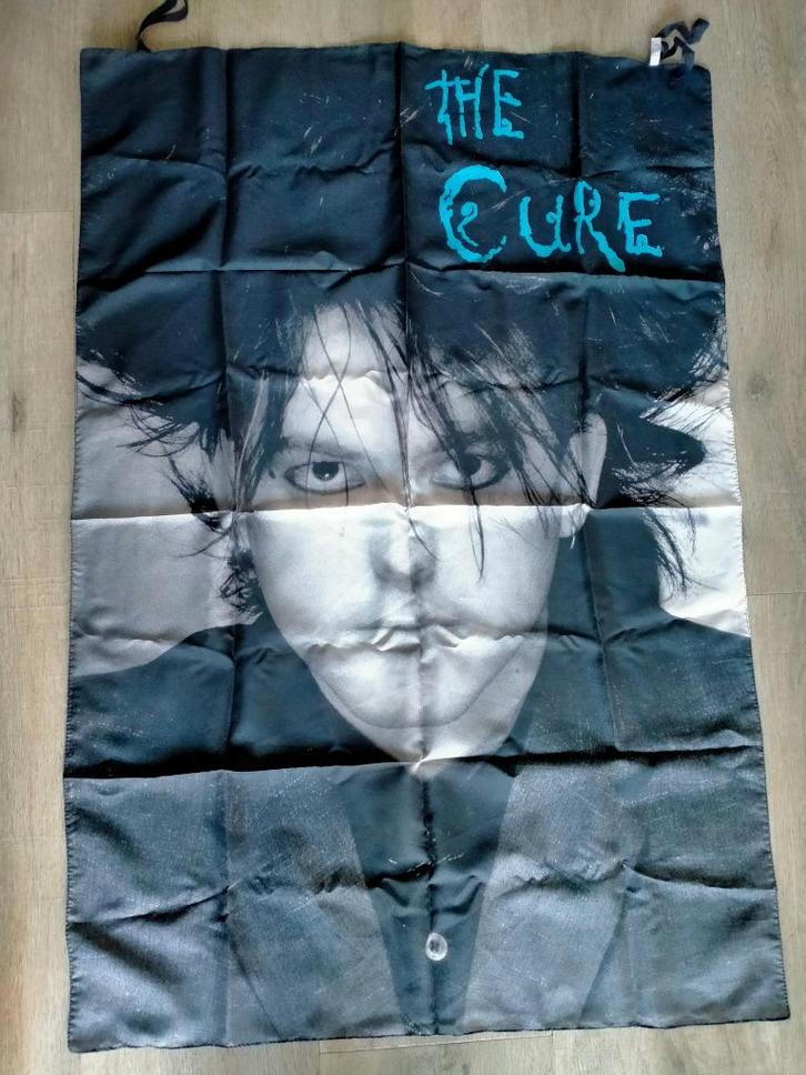The Cure Robert Smith vintage rock pop muziek vlag RARE, Verzamelen, Muziek, Artiesten en Beroemdheden, Zo goed als nieuw, Overige typen