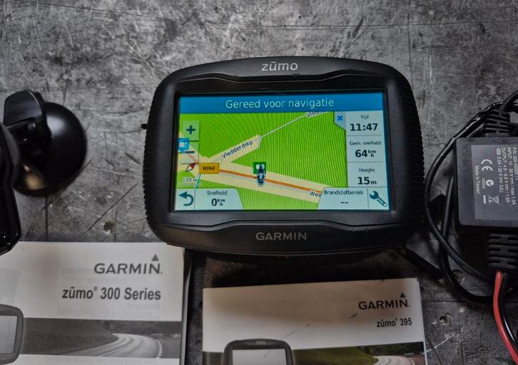 GARMIN ZUMO 395 LM Motornavigatie, Motoren, Accessoires | Navigatiesystemen, Zo goed als nieuw, Ophalen of Verzenden