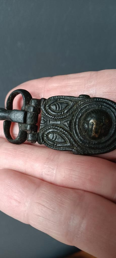 Visigotische/Frankische gordelhaak, patina,Brons, oude coll, Antiek en Kunst, Antiek | Koper en Brons, Ophalen of Verzenden