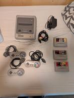 Super Nintendo - 3 controllers - 3 spellen, Ophalen of Verzenden, Zo goed als nieuw, Met 2 controllers