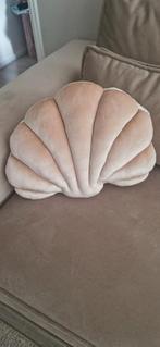 Velvet Schelpen Kussen - Beige, Huis en Inrichting, Ophalen of Verzenden, Zo goed als nieuw, Beige, Overige vormen