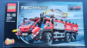 LEGO TECHNIC 42068 AIRPORT RESCUE VEHICLE (2017) NEW beschikbaar voor biedingen