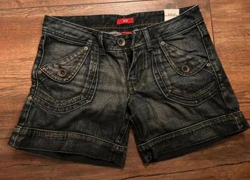 Mexx short W27 te koop in Assen beschikbaar voor biedingen