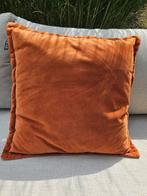 Velvet Sierkussen - Unique Living, Huis en Inrichting, Woonaccessoires | Kussens, Ophalen, Zo goed als nieuw, Oranje, Vierkant