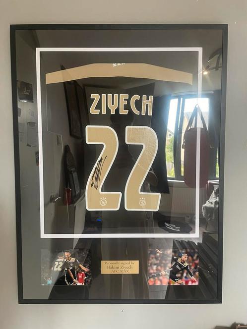 Gesigneerd en ingelijst Ziyech Ajax shirt (COA), Verzamelen, Sportartikelen en Voetbal, Zo goed als nieuw, Shirt, Ajax, Ophalen of Verzenden
