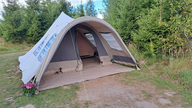 Redwood Maclura 390 Tent - Ruime Familietent, Caravans en Kamperen, Tenten, meer dan 6, Gebruikt, Ophalen of Verzenden