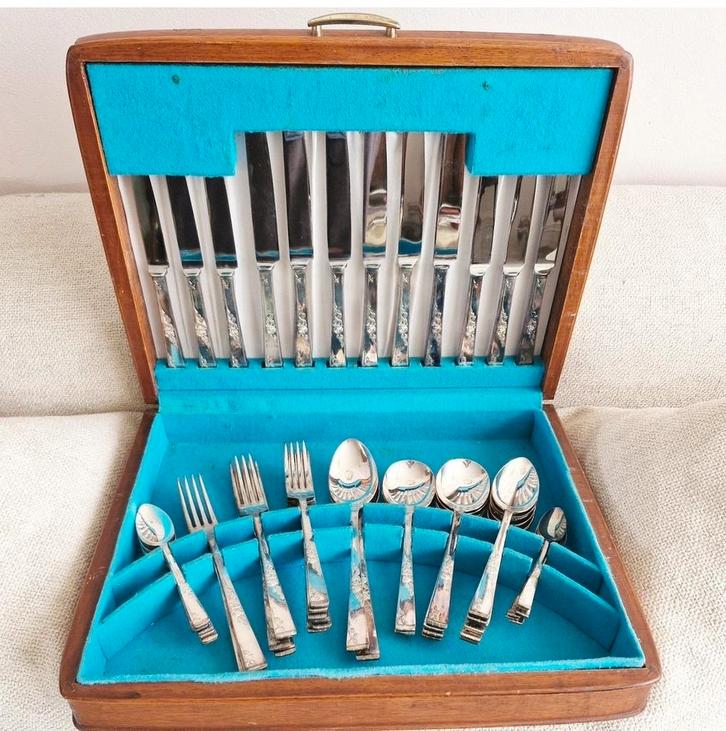 Antiek verzilverd bestek met roosjes, Antiek en Kunst, Antiek | Bestek, Ophalen of Verzenden