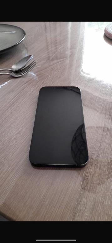 Iphone 14 plus goed werkend beschikbaar voor biedingen