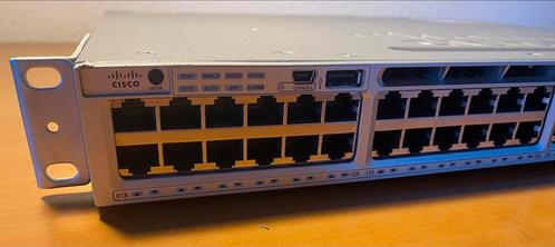Cisco WS-C3850-48T-S managed switch, Computers en Software, Netwerk switches, Gebruikt, Ophalen
