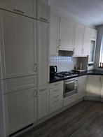 Mooie hoekkeuken wit/creme met composieten werkblad, Huis en Inrichting, Ophalen, Gebruikt, Wit, Hoekkeuken