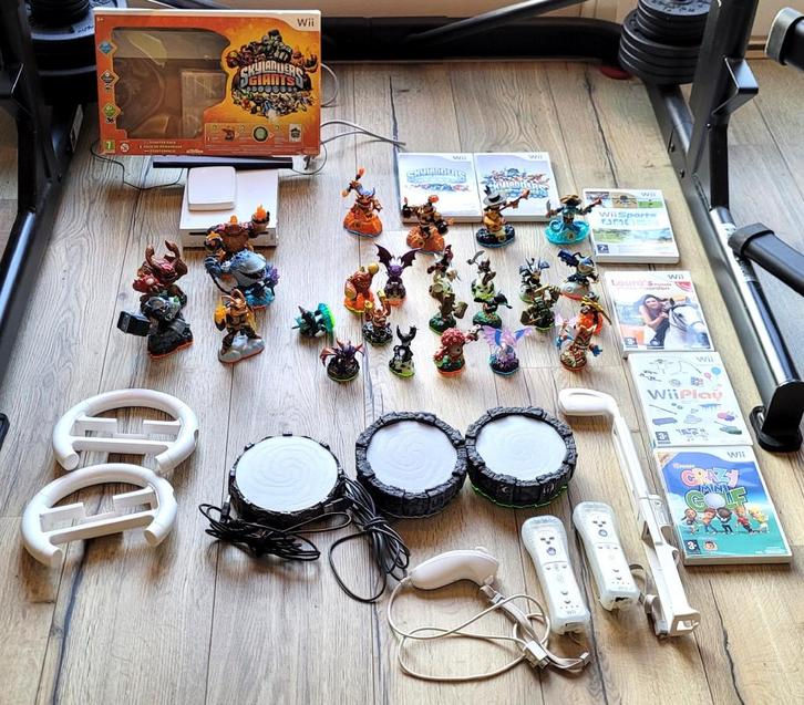 Nintendo WII met veel skylanders en meer dan 30 spellen!, Spelcomputers en Games, Games | Nintendo Wii, Gebruikt, Avontuur en Actie