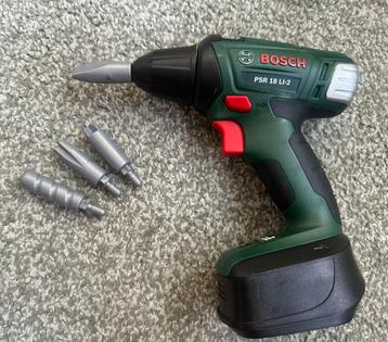 Bosch kinderboor met 4 boortjes, draait en brandend lichtje beschikbaar voor biedingen