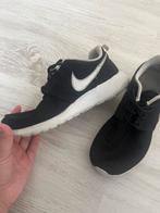 Dames sneakers zwart nike maat 38, Zwart, Nike, Ophalen of Verzenden, Sneakers of Gympen