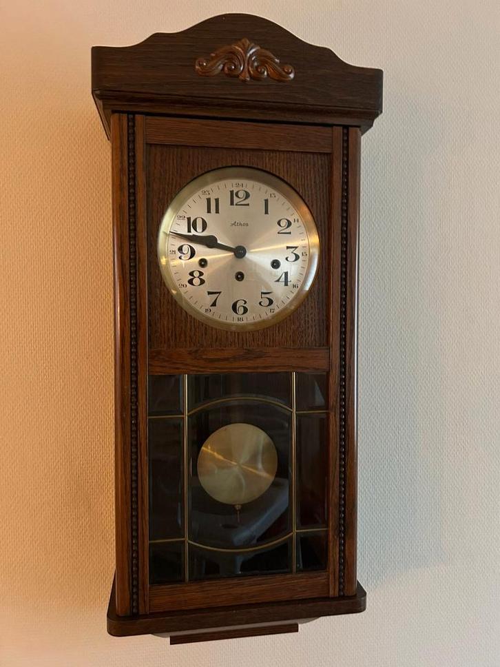 Prachtige Athos hangklok – met slinger & opwindsleutel, Antiek en Kunst, Antiek | Klokken, Ophalen