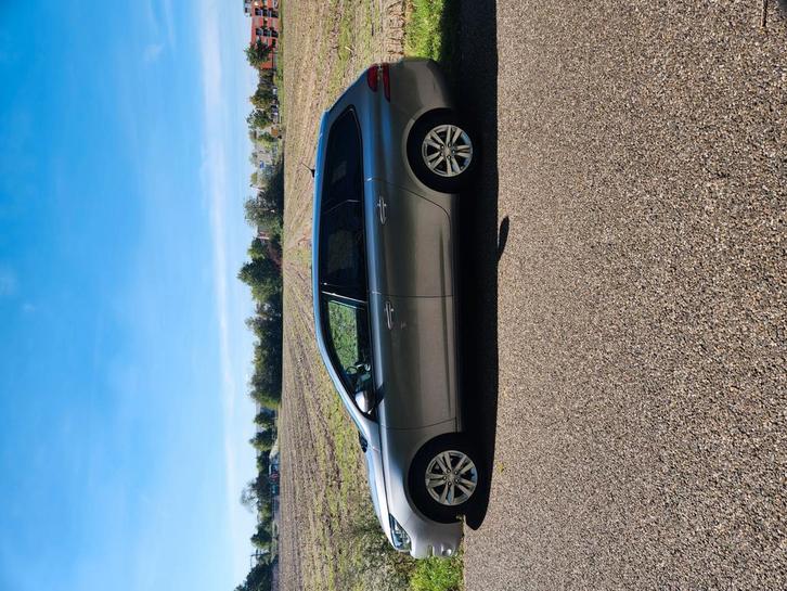 Peugeot 308 1.6 E-hdi 88 KW SW 2015 Grijs, Auto's, Peugeot, Particulier, Diesel, A, Stationwagon, Handgeschakeld, Origineel Nederlands