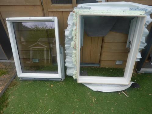 Z.G.A.N Velux kunststof dakraam / GGU MK04 0070 ( 78x98)., Huis en Inrichting, Stoffering | Gordijnen en Lamellen, Zo goed als nieuw