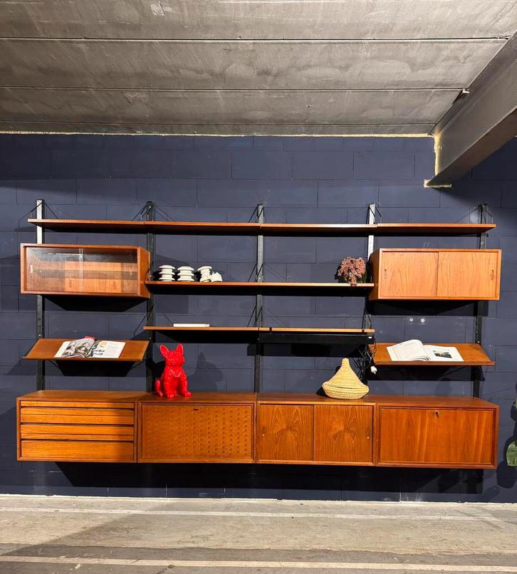 Poul Cadovius by Royal System vintage modulair wandsysteem, Huis en Inrichting, Kasten | Wandmeubels, Gebruikt, 200 cm of meer