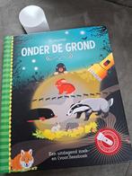 Speuren onder de grond + kartonnen zaklamp, Boeken, Kinderboeken | Jeugd | onder 10 jaar, Ophalen of Verzenden, Zo goed als nieuw