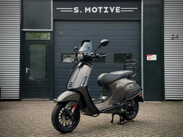 Vespa Sprint Nieuw Custom 0km 2023 Brom BMW Champagne Quartz beschikbaar voor biedingen