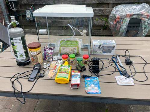 Vis aquarium 45 liter Superfish met ledverlichting, Dieren en Toebehoren, Vissen | Aquaria en Toebehoren, Zo goed als nieuw, Gevuld zoetwateraquarium