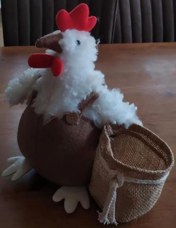 paaskip voor eitjes of plantje beschikbaar voor biedingen