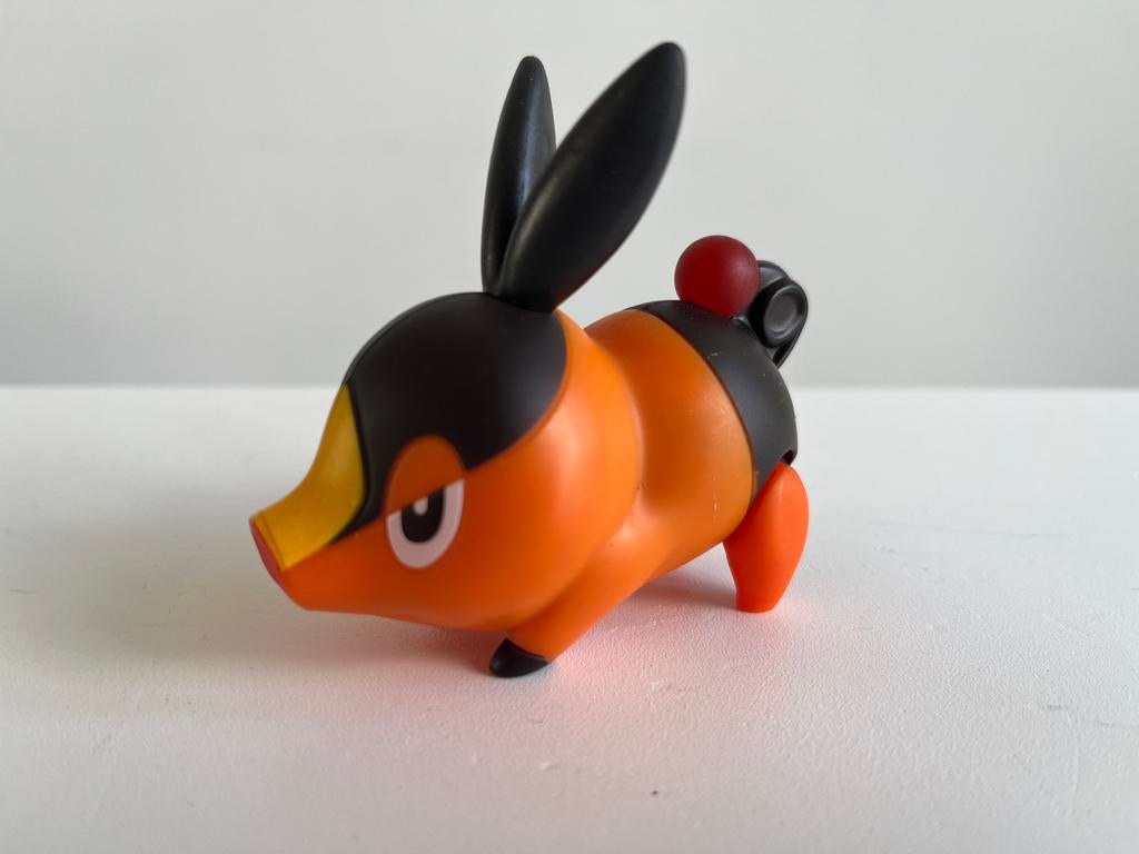 McDonald’s Happy Meal figuurtje 2011 - Tepig (Pokémon), Verzamelen, Ophalen of Verzenden, Zo goed als nieuw