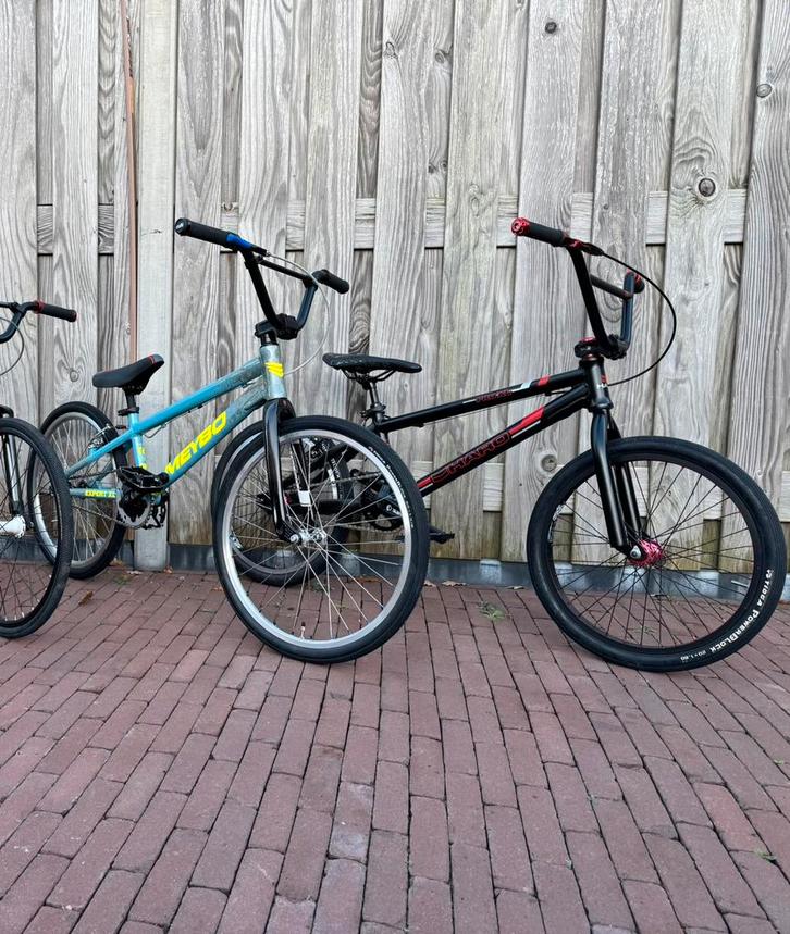 BMX Fietsen - Opnieuw Opgebouwd & Gespoten (top conditie), Fietsen en Brommers, Fietsen | Crossfietsen en BMX, Zo goed als nieuw