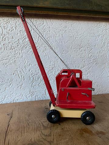 Vintage Antiek Speelgoed Tri-Ang Jones KL 44 Crane beschikbaar voor biedingen