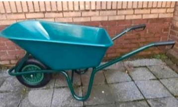 NIEUWE Kruiwagens met kunststof bak 100 liter beschikbaar voor biedingen