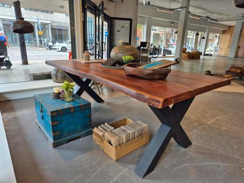 Eettafel Boomstamtafel Acaciahout 220x100cm - Leegverkoop!, Huis en Inrichting, Tafels | Eettafels, Zo goed als nieuw, 50 tot 100 cm