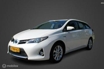 Toyota Auris 1.8 Hybrid Executive, Trekhaak, Achteruitrij ca beschikbaar voor biedingen