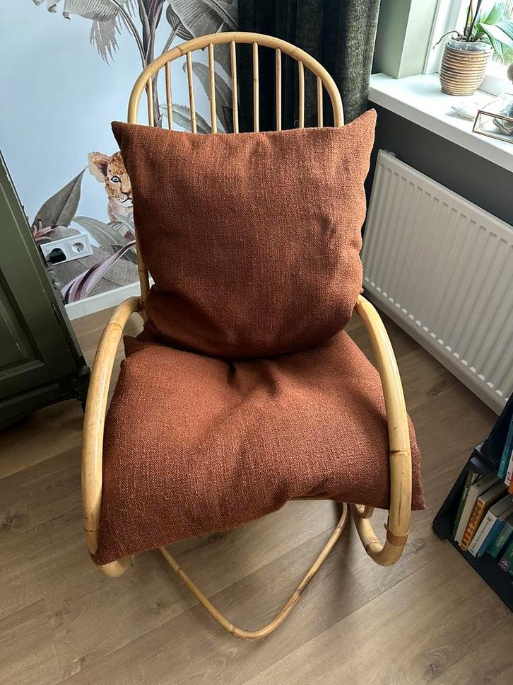 Schommelstoel bamboe, Antiek en Kunst, Antiek | Meubels | Stoelen en Banken, Ophalen