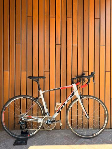 Cube Attain Pro racefiets maat 56 (1.75-1.85m) - als nieuw! beschikbaar voor biedingen