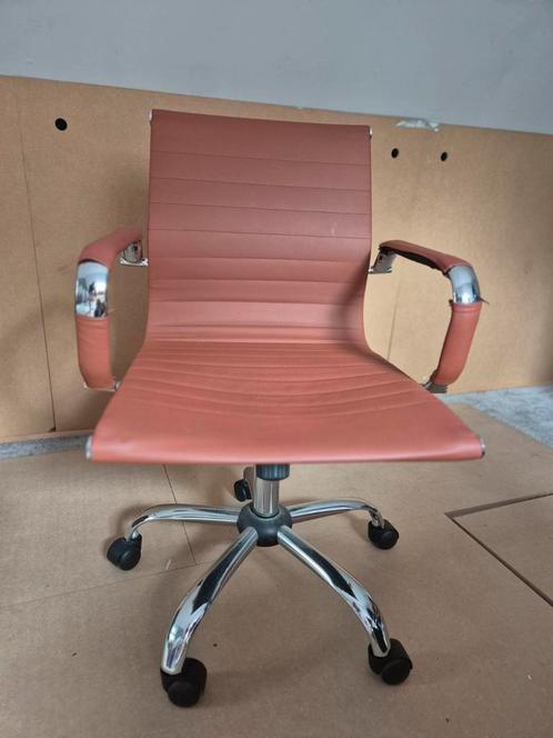 Cognac Eames Replica Bureaustoel, Huis en Inrichting, Bureaustoelen, Gebruikt, Bureaustoel, Bruin, Ergonomisch, Ophalen