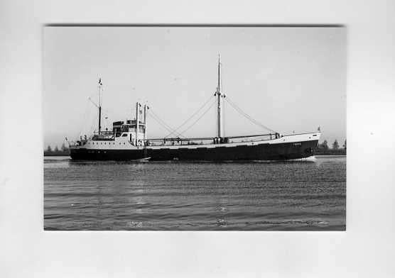 scheepvaart-foto-KNSM-amsterdam-taras,, Verzamelen, Scheepvaart, Ophalen of Verzenden, Zo goed als nieuw, Boek of Tijdschrift